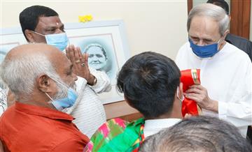 Bisforana:Puri-Chhatisha-Niyog-Sevayat-met-opposition-party-leaders-invited-them-for-Rath-Yatra